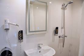 Modern Bathroom